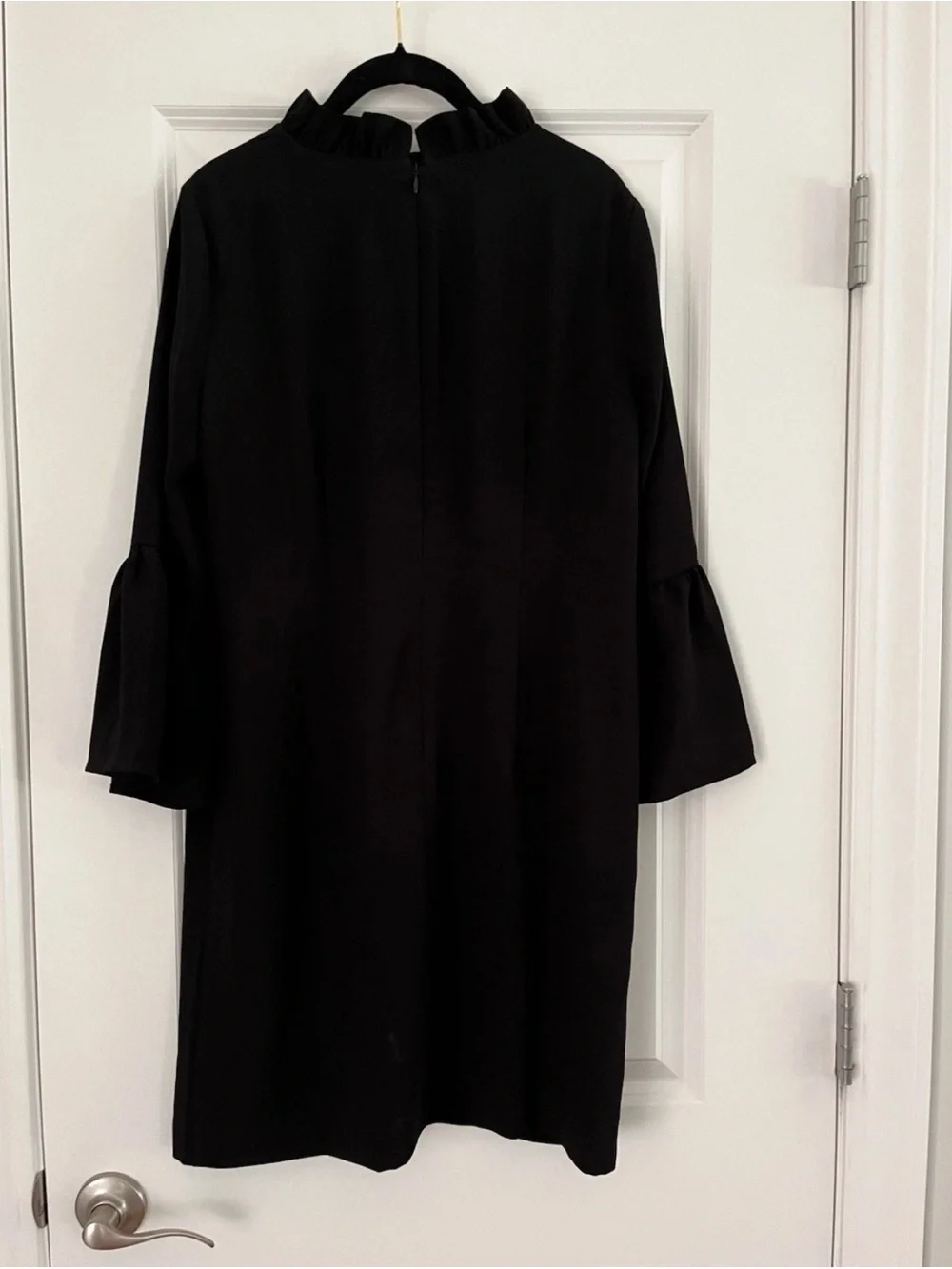 NWT JCrew Ruffle Bell Sleeve Shift Dress NWT Size 6 Black Career